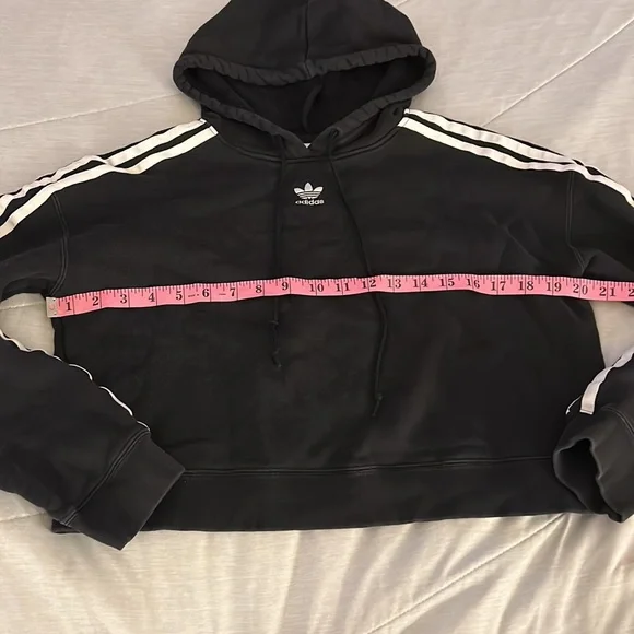 ADIDAS cropped hoodie - Picture 2 of 5